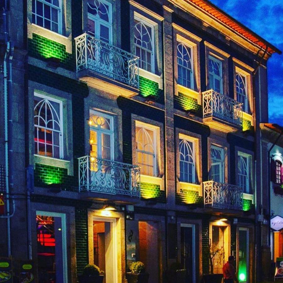 8 VILLAS Hotel&Bistrô Santo Tirso Extérieur photo