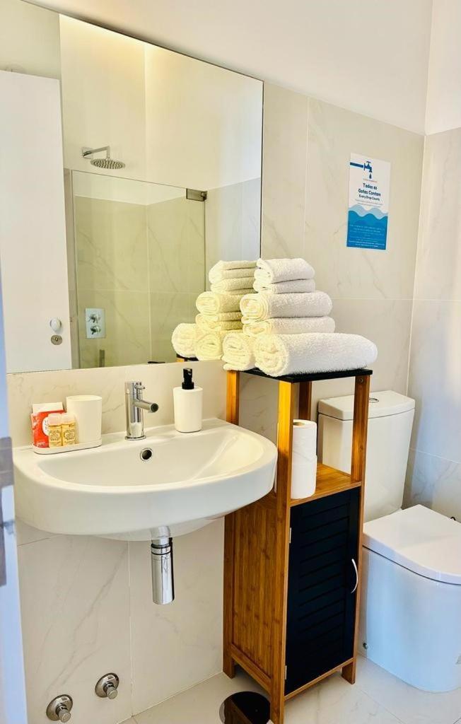 8 VILLAS Hotel&Bistrô Santo Tirso Extérieur photo